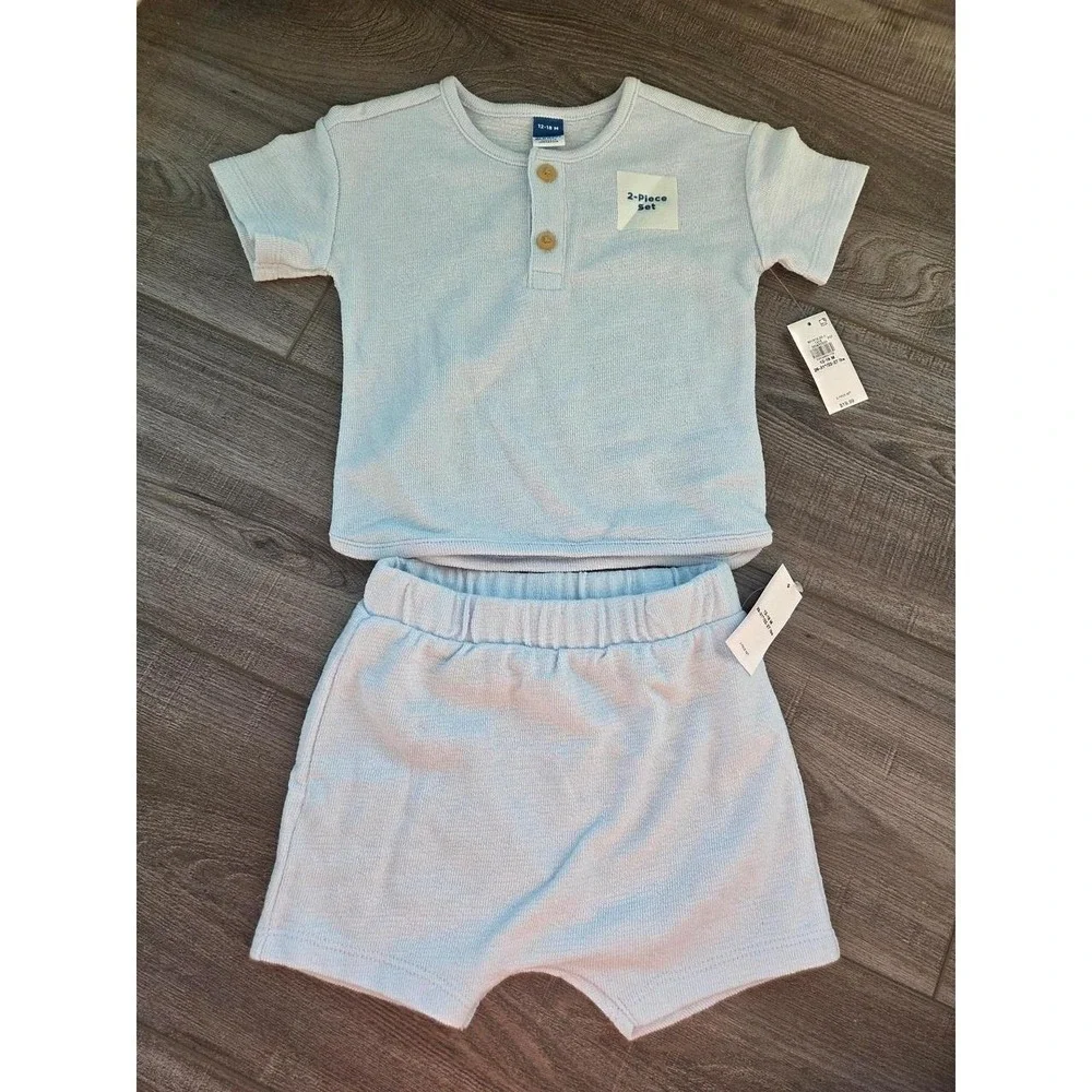 Old navy baby boy outfit 12-18 mos